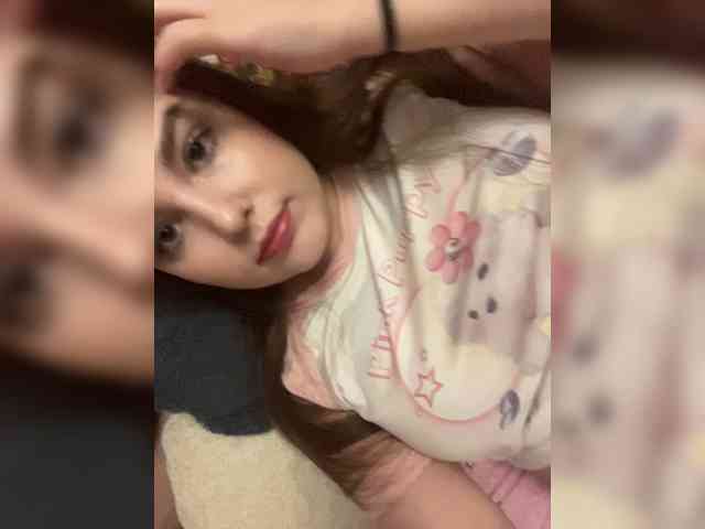 VikkiExtraNew