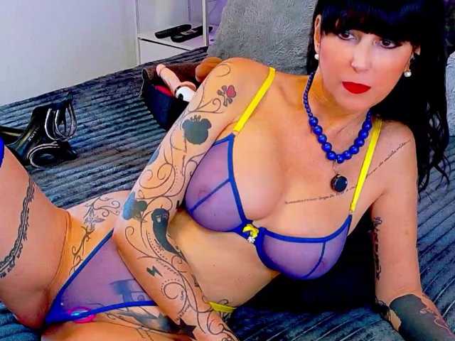 ShannaFrancaise live cam preview