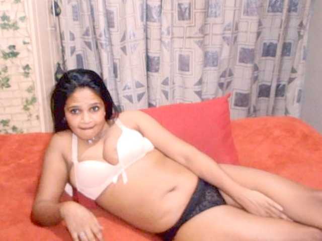 LuciousIndian00, en directo ahora en BongaCams
