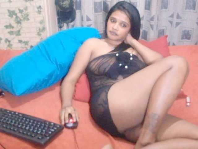 LuciousIndian00 live cam on BongaCams