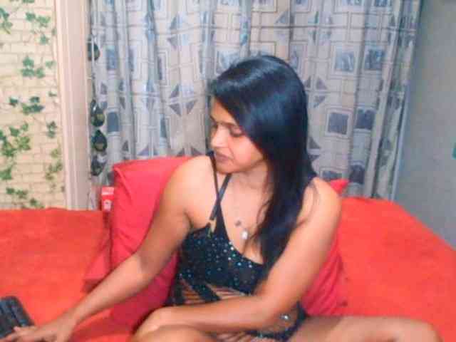 LuciousIndian00 webcam
