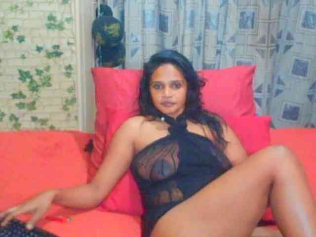 LuciousIndian00 webcam