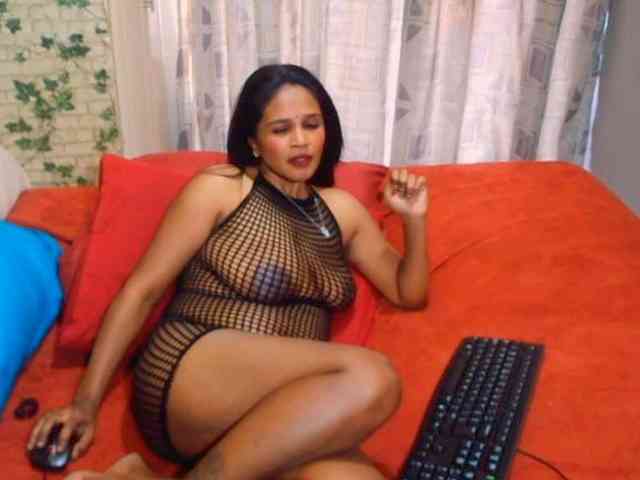 LuciousIndian00