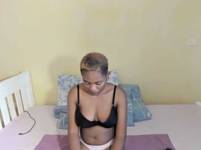 Marialynne live cam on BongaCams