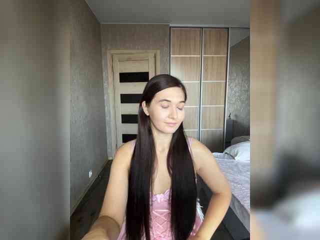 Miss-Vikki webcam