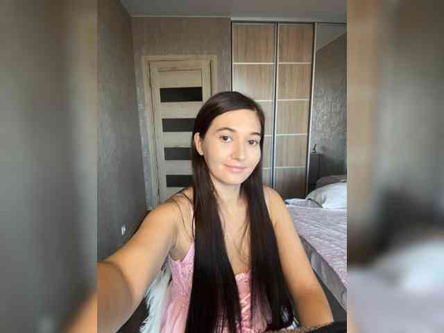 Miss-Vikki webcam