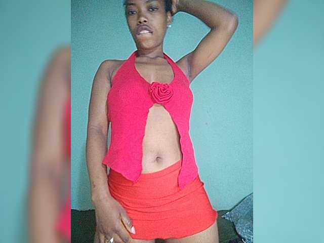 Isabellah, en directo ahora en BongaCams