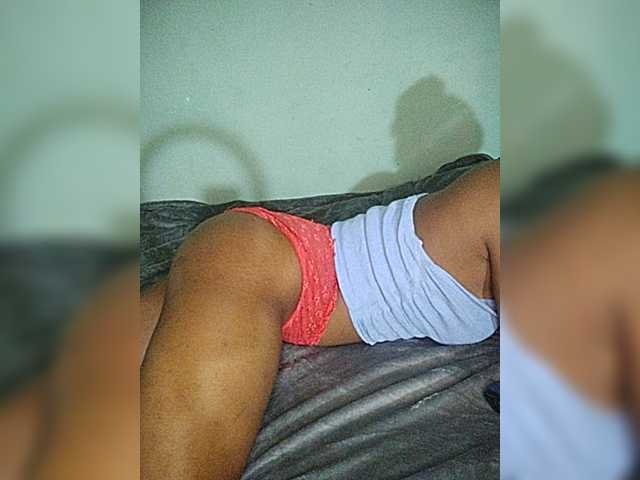 Isabellah live cam on BongaCams