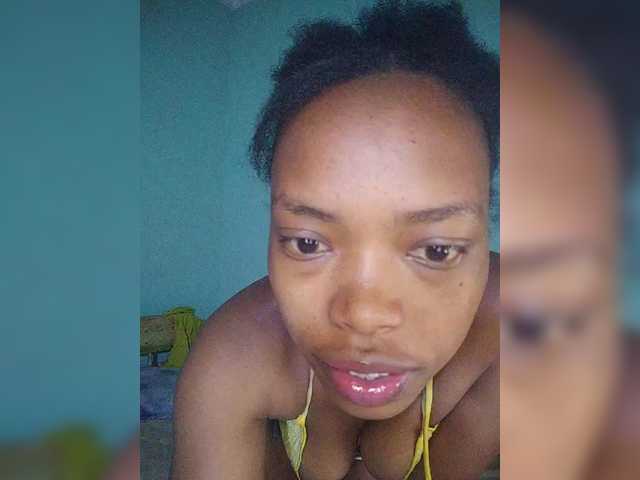 Isabellah live cam on BongaCams