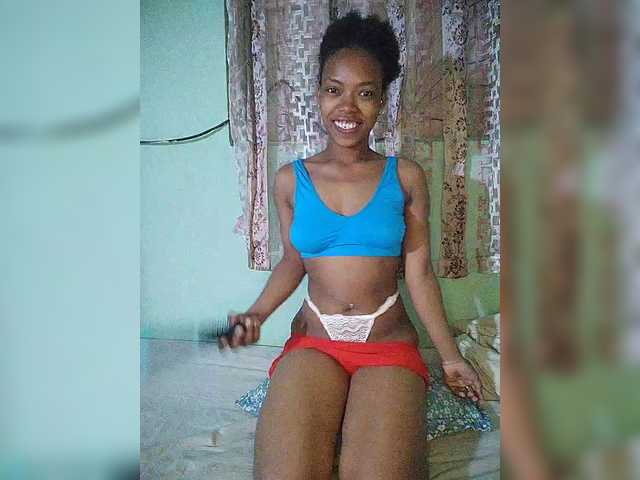 Isabellah live cam on BongaCams