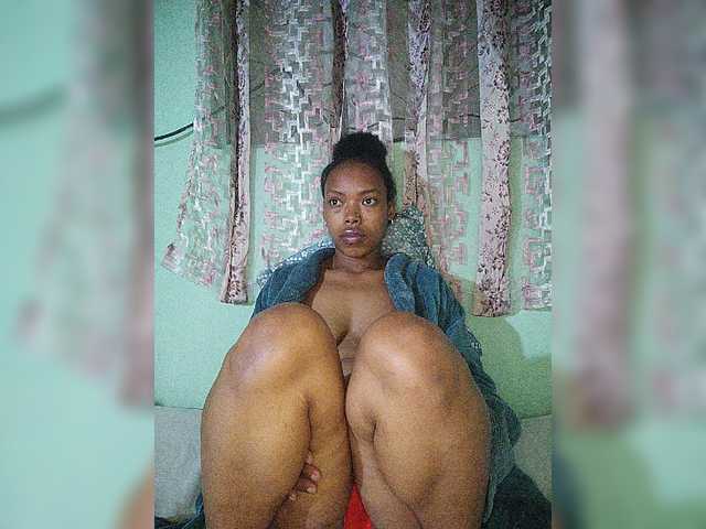 Isabellah live cam on BongaCams
