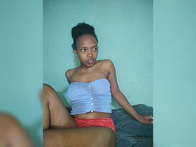 Isabellah live cam on BongaCams
