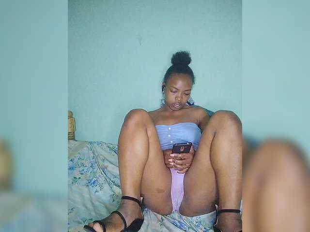 Isabellah live cam on BongaCams