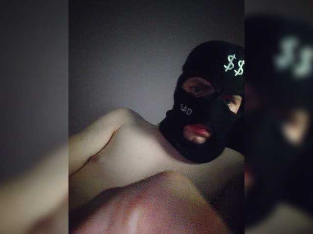 Kyniminet1 live cam on BongaCams