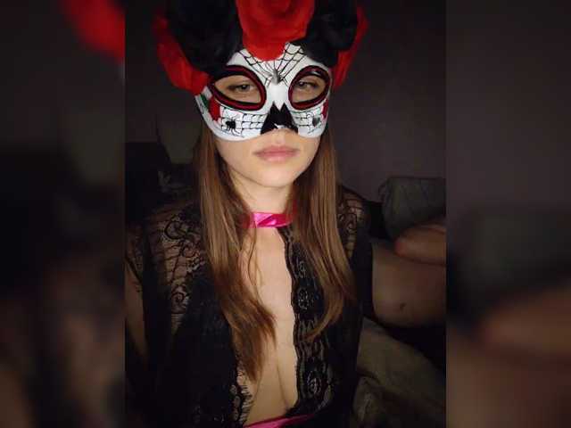 Kyniminet1 live cam on BongaCams