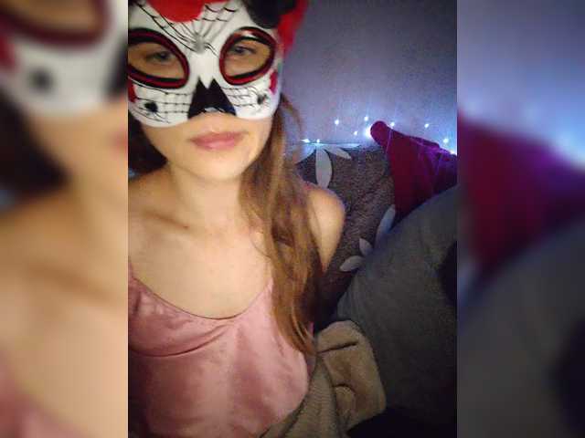 Kyniminet1 live cam on BongaCams