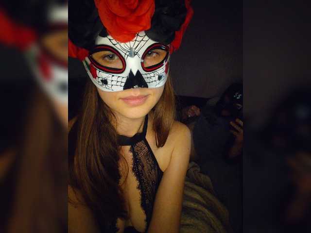 Kyniminet1 live cam on BongaCams