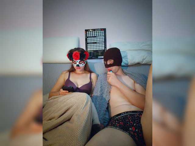 Kyniminet1 live cam on BongaCams