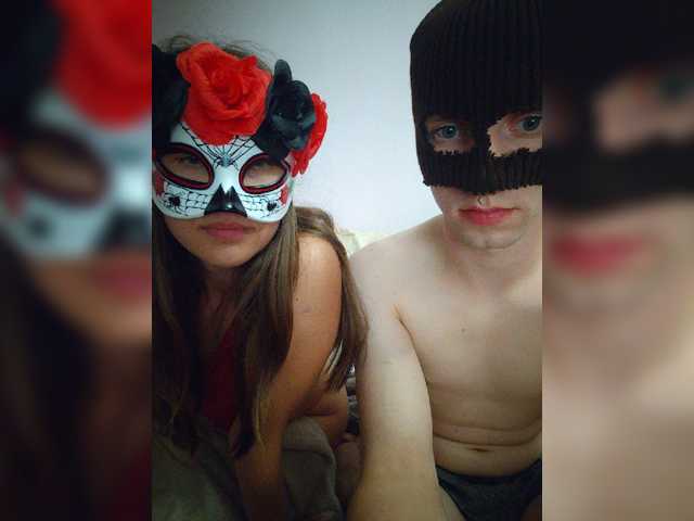 Kyniminet1 live cam on BongaCams