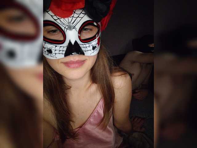 Kyniminet1 live cam on BongaCams