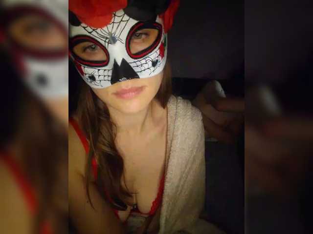 Kyniminet1 live cam on BongaCams