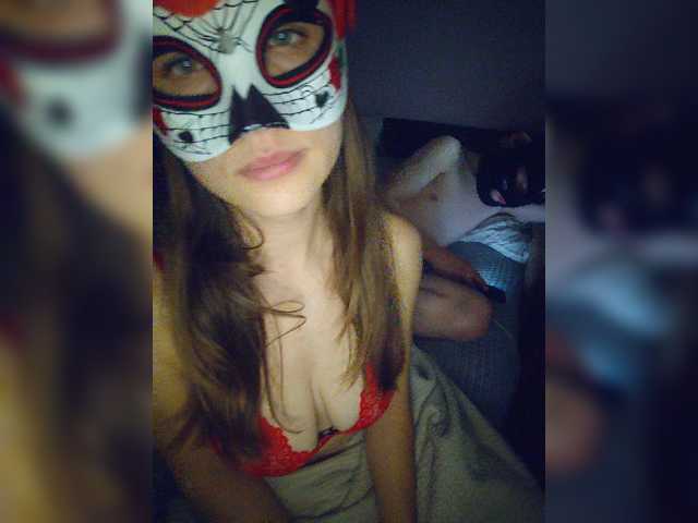 Kyniminet1 live cam on BongaCams