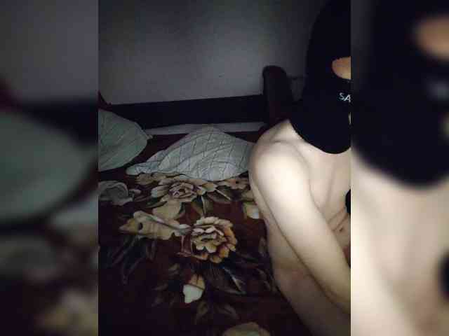 Kyniminet1 Live Webcam on BongaCams