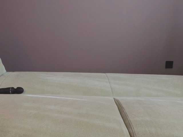 CrystalDivas live cam preview