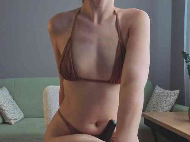 CrystalDivas webcam