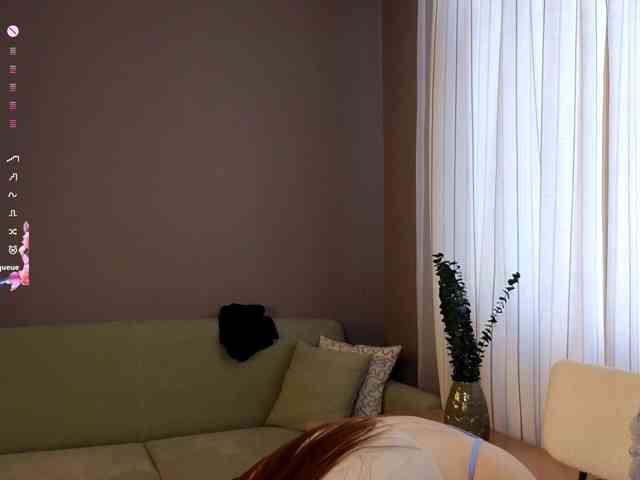 CrystalDivas webcam