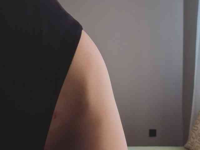 CrystalDivas webcam
