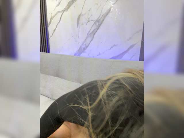 KiaraRose live cam on BongaCams