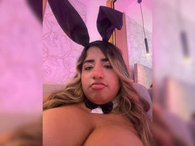 KiaraRose live cam on BongaCams