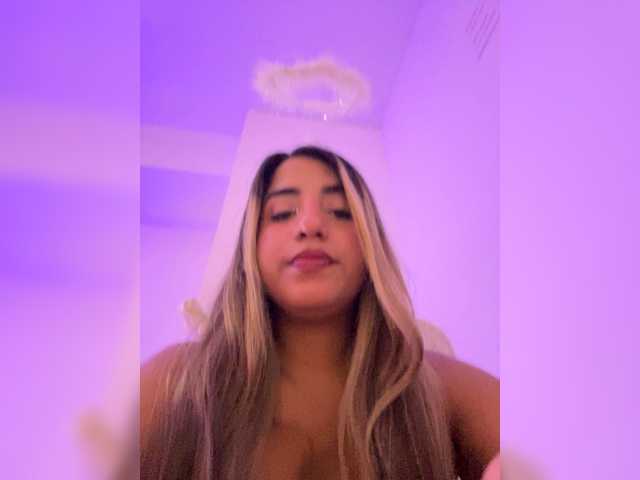 KiaraRose live cam on BongaCams