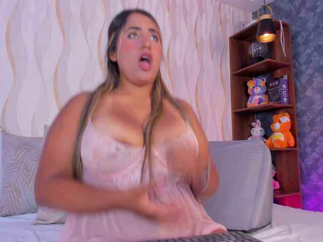 KiaraRose live cam on BongaCams