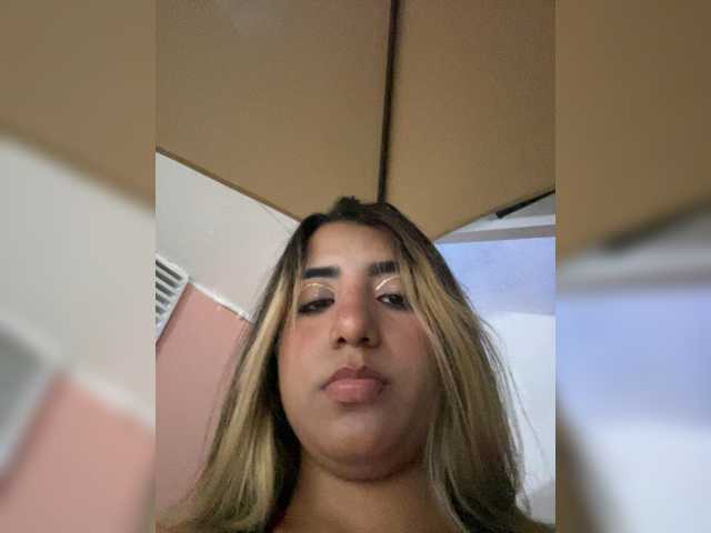KiaraRose live cam on BongaCams
