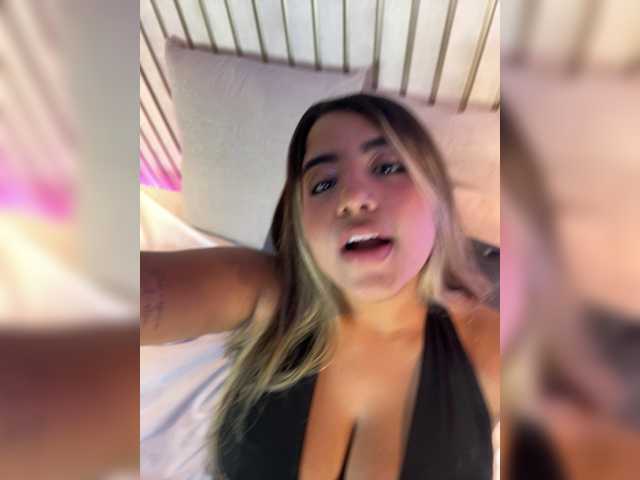 KiaraRose live cam on BongaCams