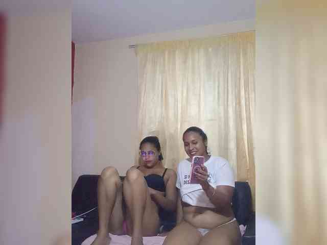 Tati1229 webcam
