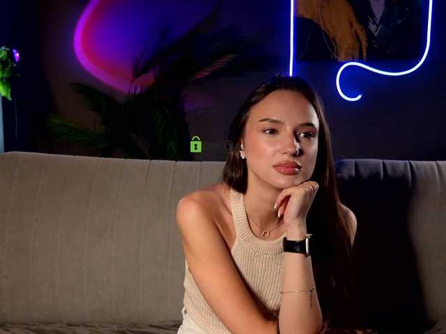 Emilysame live cam on BongaCams