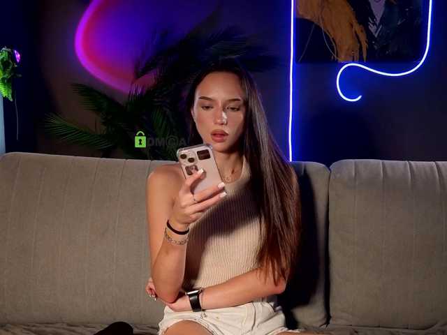 Emilysame live cam on BongaCams