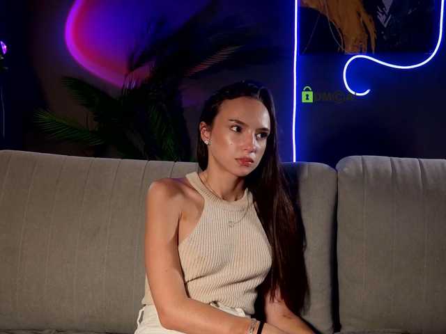 Emilysame live cam on BongaCams