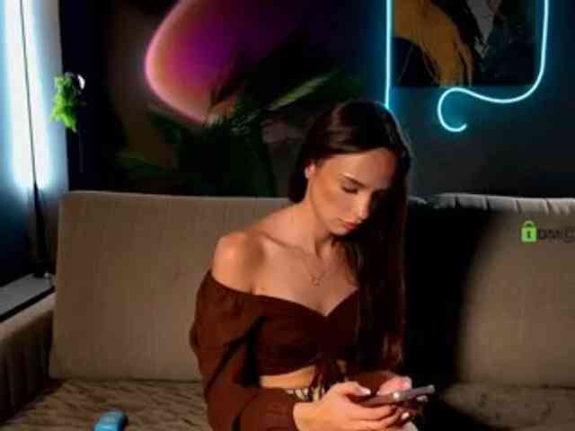 emilysame's live room
