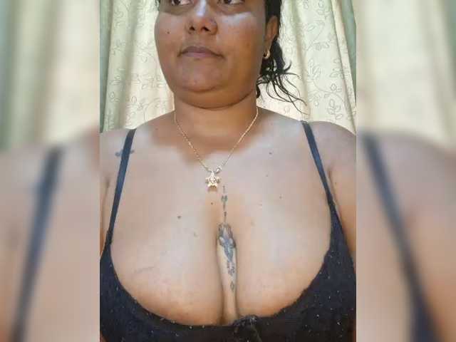 kinberlyn live cam on BongaCams
