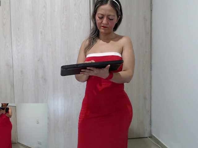 candymilff live cam preview