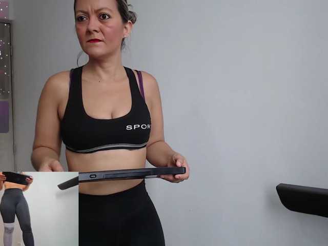candymilff live cam on BongaCams