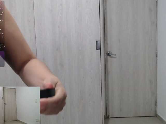 candymilff, en vivo ahora en BongaCams