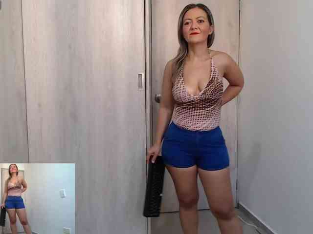 candymilff's webcam live show
