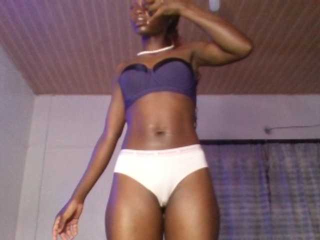 Pocketdoll09 live cam on BongaCams