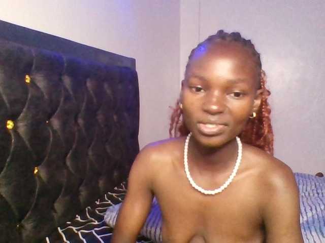 Pocketdoll09 live cam on BongaCams