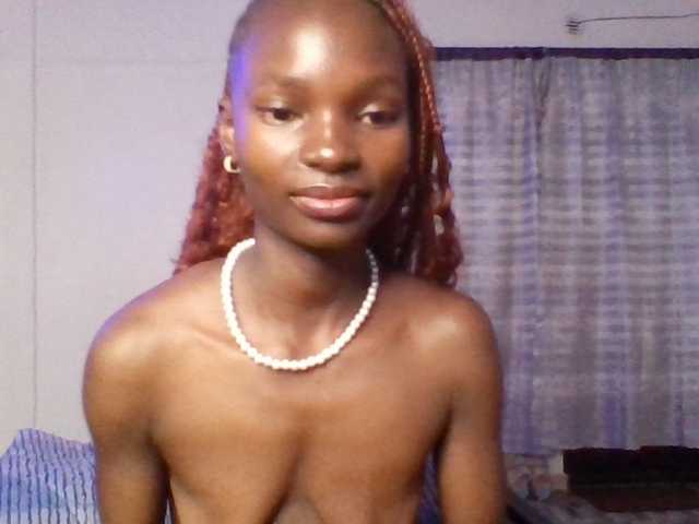 Pocketdoll09 live cam on BongaCams